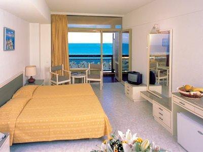 Otel Aquarium View